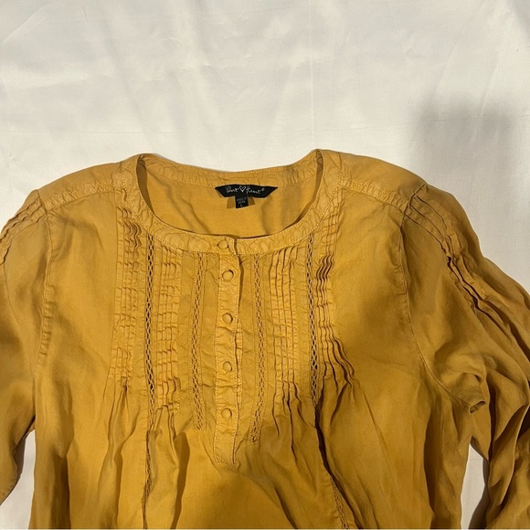 Velvet Heart Mustard Yellow Blouse | Women’s Size L - Picture 3 of 4